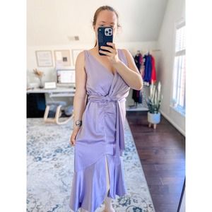 Elegant Lavender Midi Dress